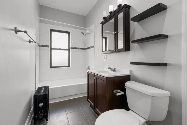 $2,650 | 3048 West Leland Avenue, Unit 3, Chicago, IL 60625