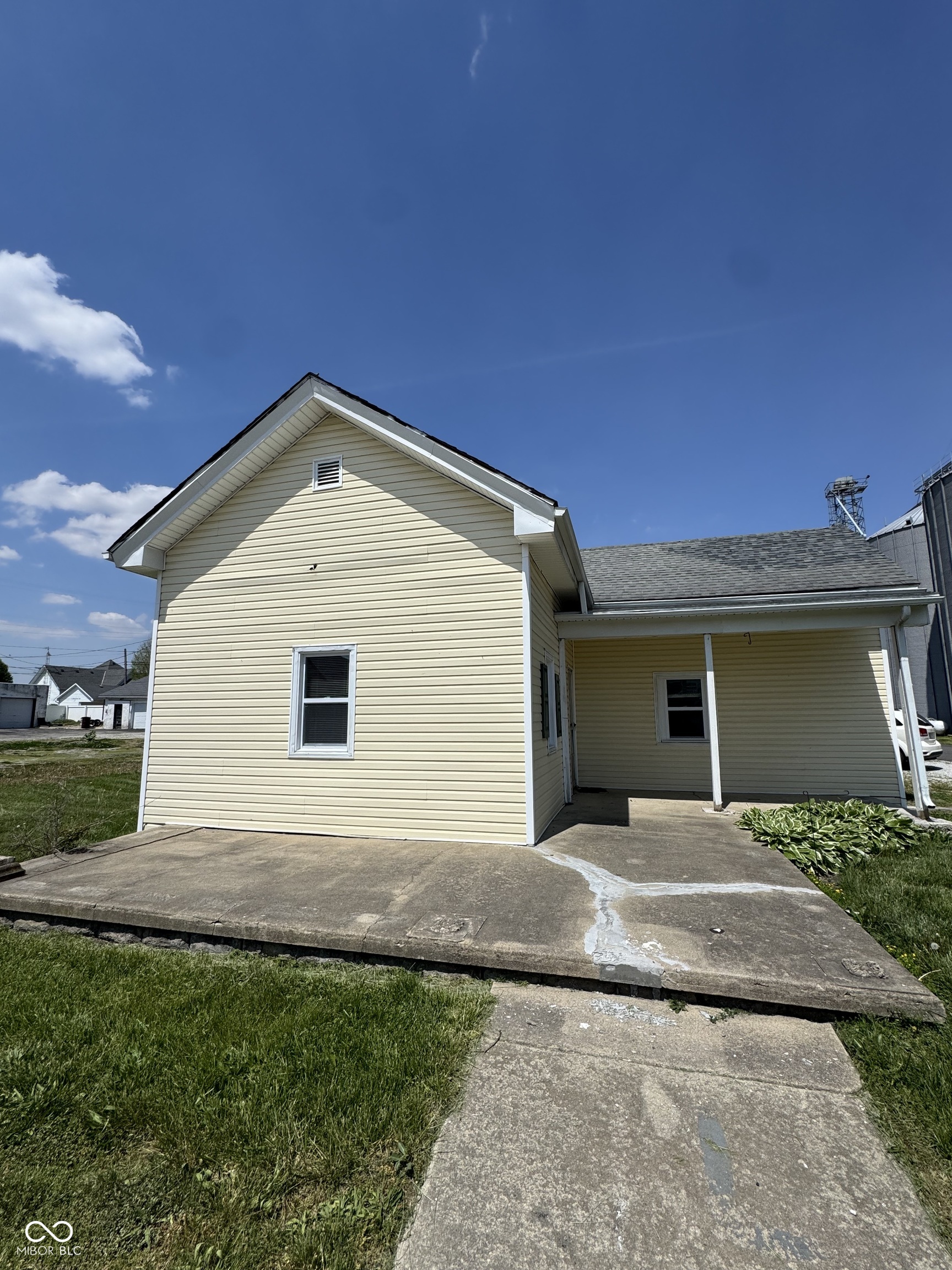 102 West Main Street Milroy, IN 46156 - Photo 4 of 21