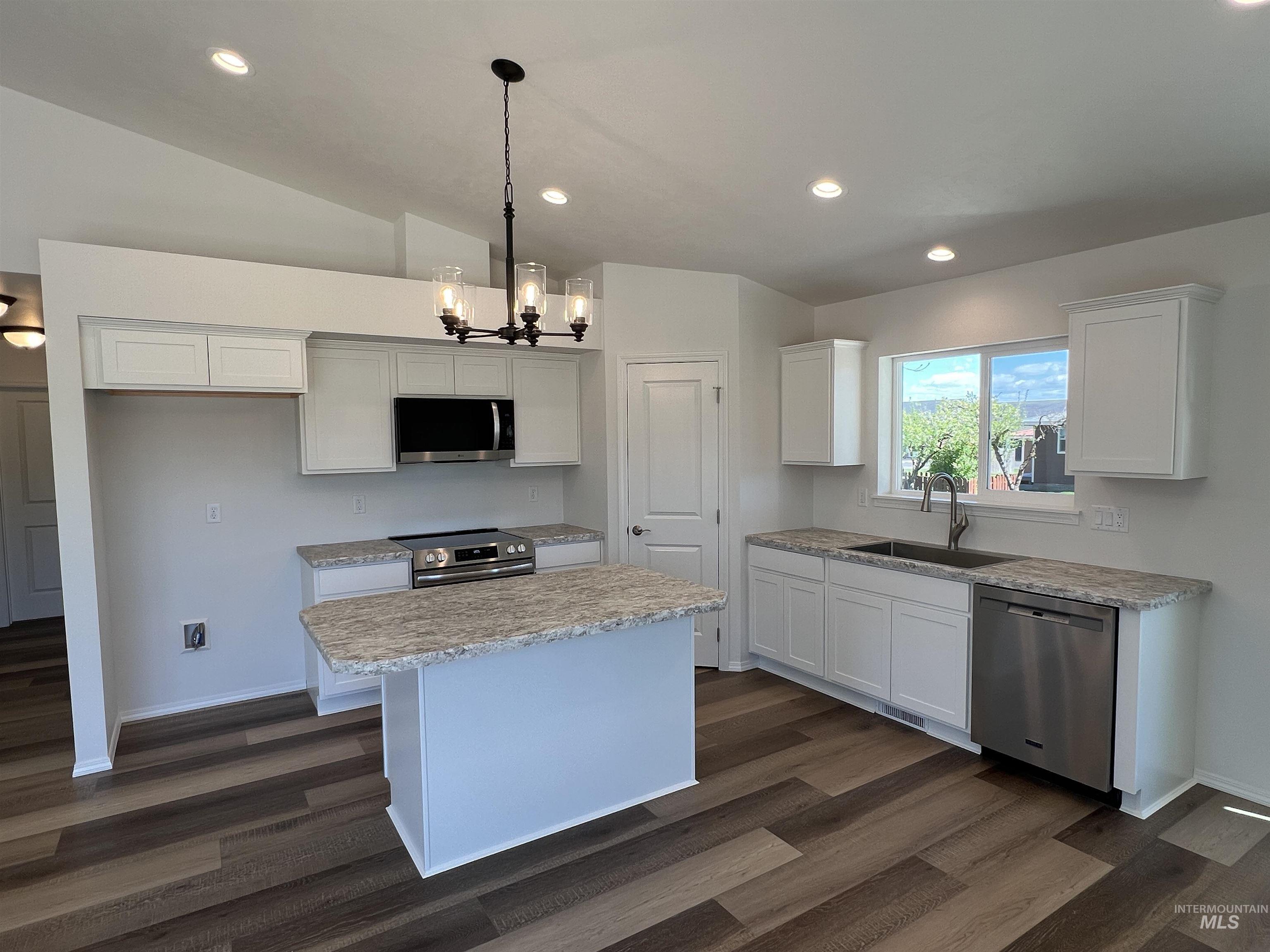 1801 Clark Fork Lane Lewiston, ID 83501 - Photo 4 of 8