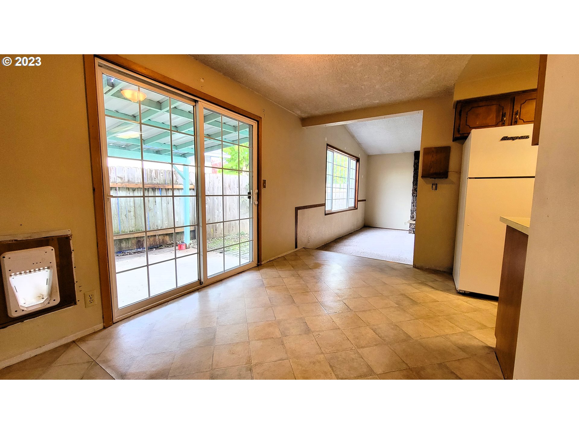 2055 Praslin Street Eugene, OR 97402 - Photo 6 of 14 a upper view of a living room with a large window