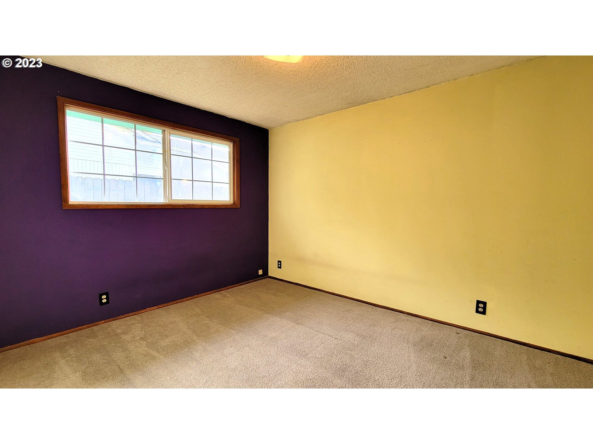2055 Praslin Street Eugene, OR 97402 - Photo 8 of 14 a open space with a large window