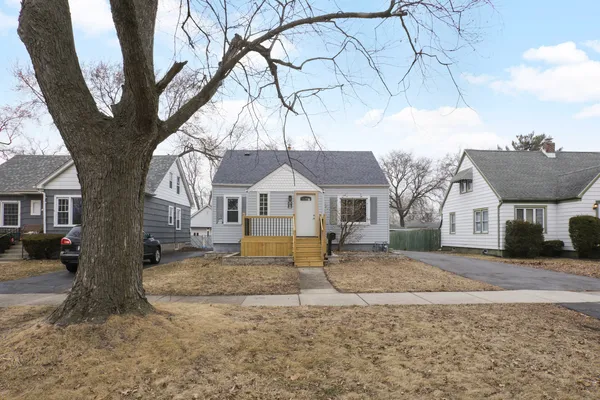 $230,000 | 3250 186th Street, Lansing, IL 60438