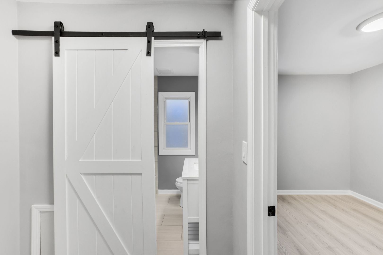 3250 186th Street Lansing, IL 60438 - Photo 5 of 18 a view of bathroom with shower