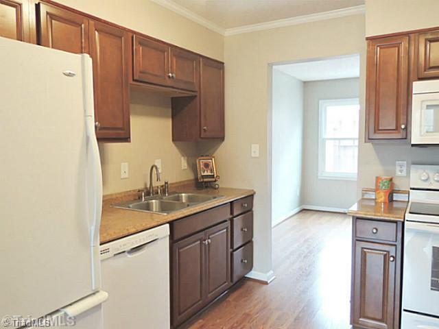 4928 Tower Road, Unit B Greensboro, NC 27410 - Photo 3 of 16 Kitchen.