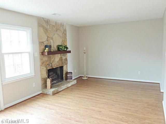 4928 Tower Road, Unit B Greensboro, NC 27410 - Photo 6 of 16 Living Room.