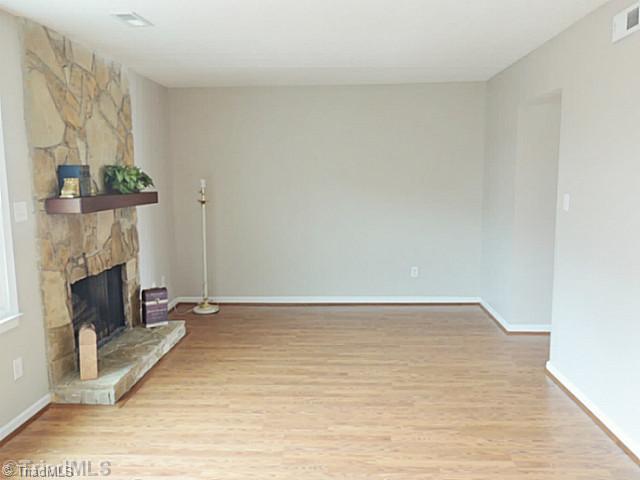 4928 Tower Road, Unit B Greensboro, NC 27410 - Photo 7 of 16 Living Room.