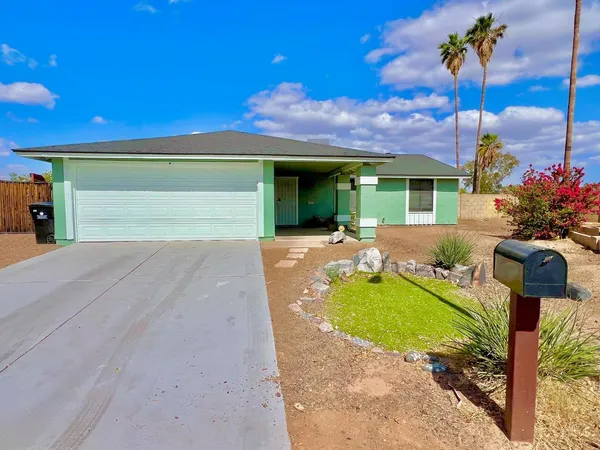 $2,000 | 4427 North 102nd Drive, Phoenix, AZ 85037