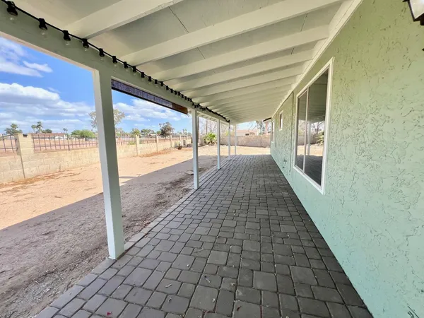 $2,000 | 4427 North 102nd Drive, Phoenix, AZ 85037