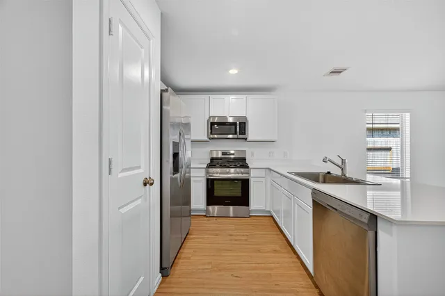 $1,950 | 27130 Breakaway Lane, Katy, TX 77493