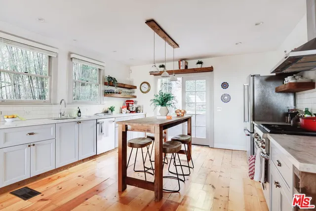 $1,975,000 | 6642 Emmet Terrace, Los Angeles, CA 90068