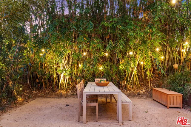 $1,975,000 | 6642 Emmet Terrace, Los Angeles, CA 90068