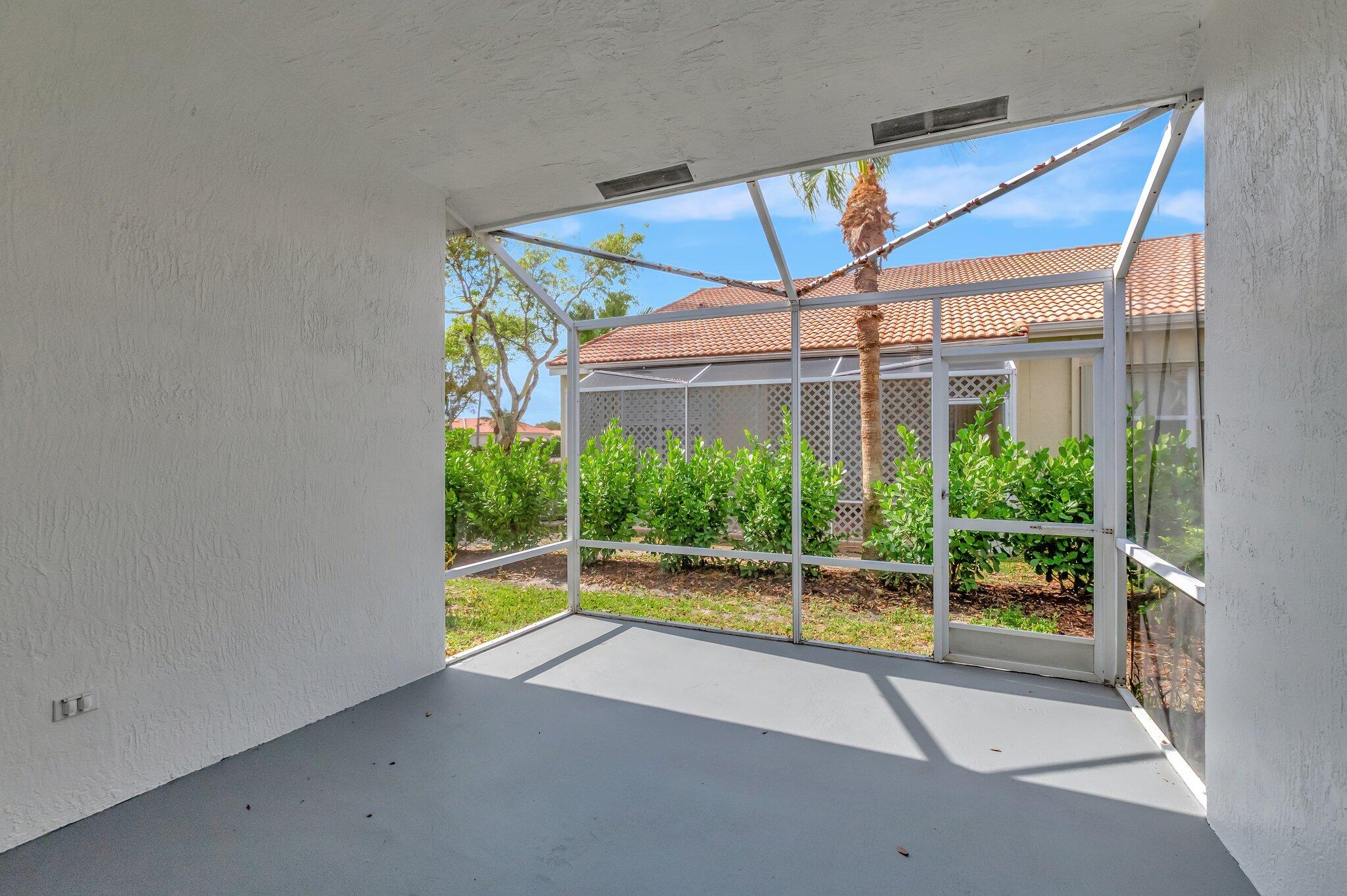 6152 Petunia Road Delray Beach, FL 33484 - Photo 18 of 30 PATIO