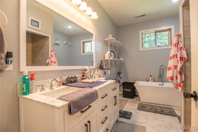 $384,900 | 243 Big Pine Road, Doniphan, MO 63935