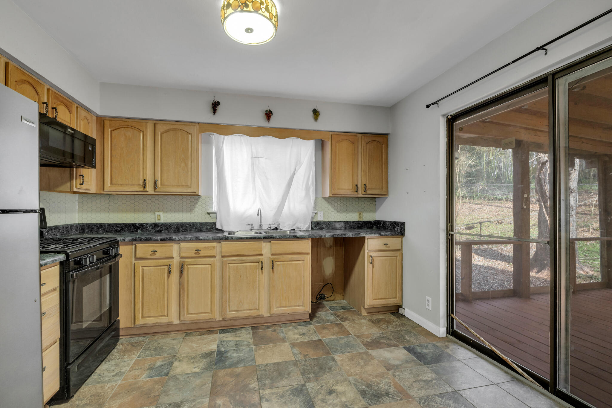 9210 River Oaks Road Harrison, TN 37341 - Photo 10 of 33 9210 River Oaks Rd