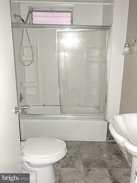 49 Waterview Road Baltimore, MD 21222 - Photo 11 of 21 Bathroom 1