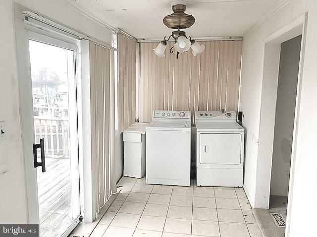 49 Waterview Road Baltimore, MD 21222 - Photo 7 of 21 Mudroom