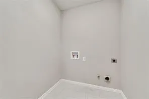 $2,450 | 612 Renee Lane, DeSoto, TX 75115