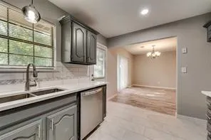 $2,450 | 612 Renee Lane, DeSoto, TX 75115