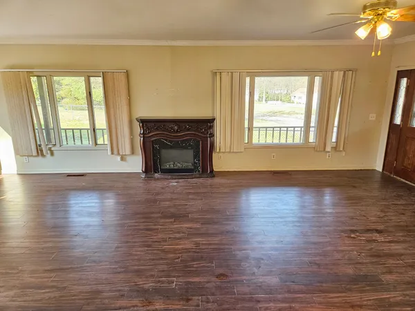 $255,000 | 9769 Stuyvesant Street, Benton, IL 62812