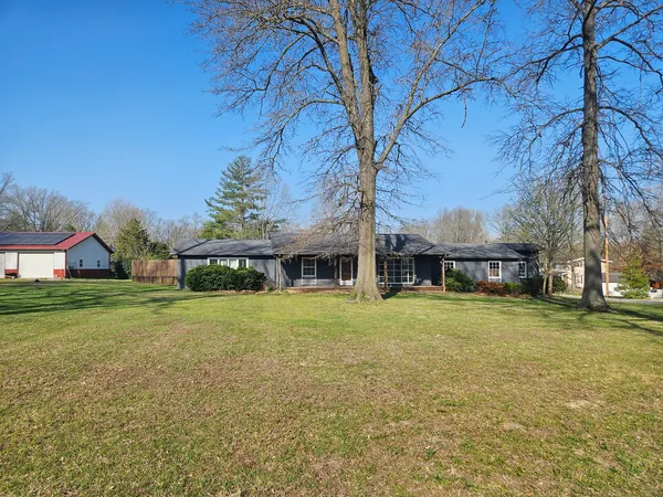 $255,000 | 9769 Stuyvesant Street, Benton, IL 62812