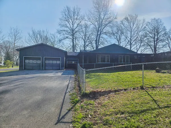 $255,000 | 9769 Stuyvesant Street, Benton, IL 62812