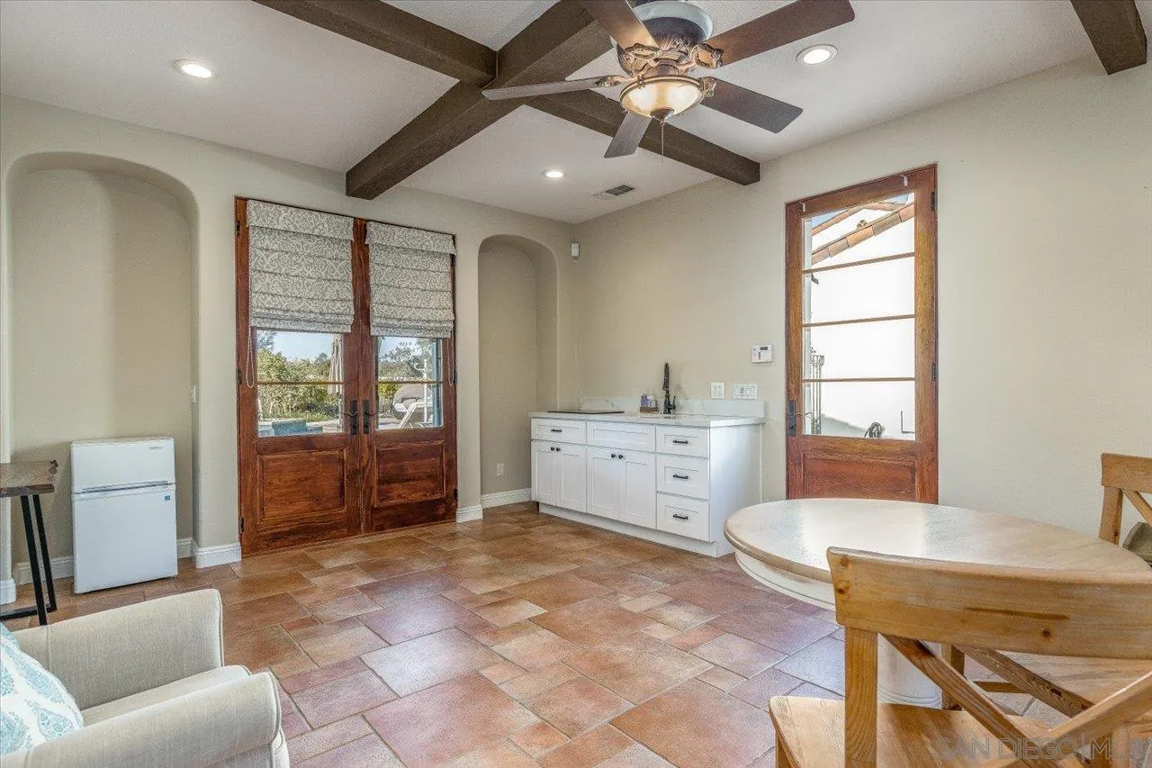 1202 Via Zamia Encinitas, CA 92024 - Photo 22 of 41