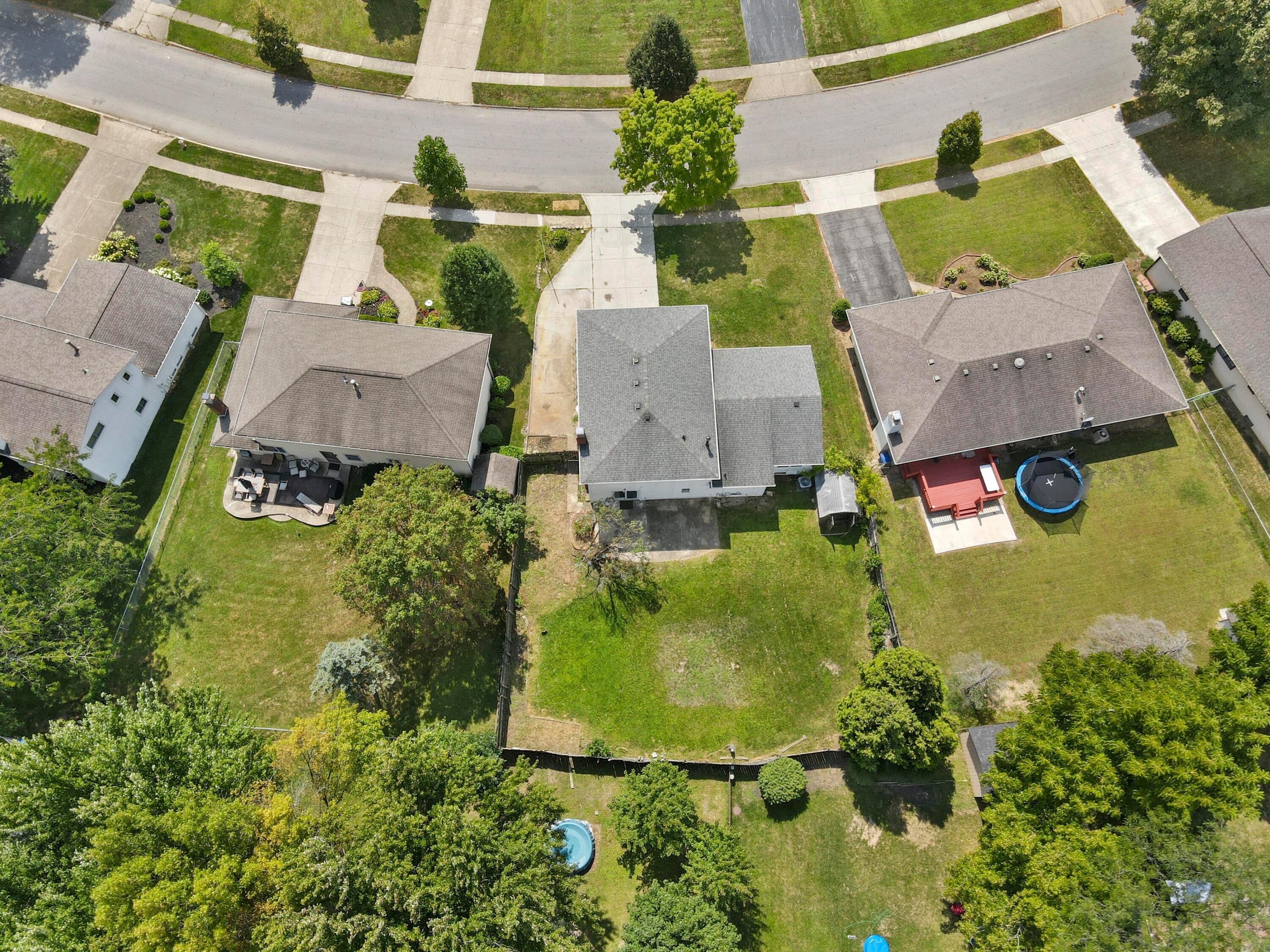 1866 Dorsetshire Road Columbus, OH 43229 - Photo 5 of 44 DJI_0886