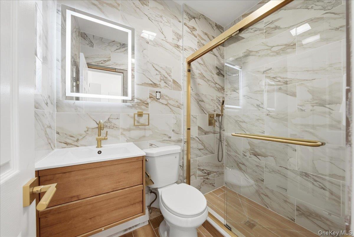 2407 Butler Place Bronx, NY 10461 - Photo 23 of 39