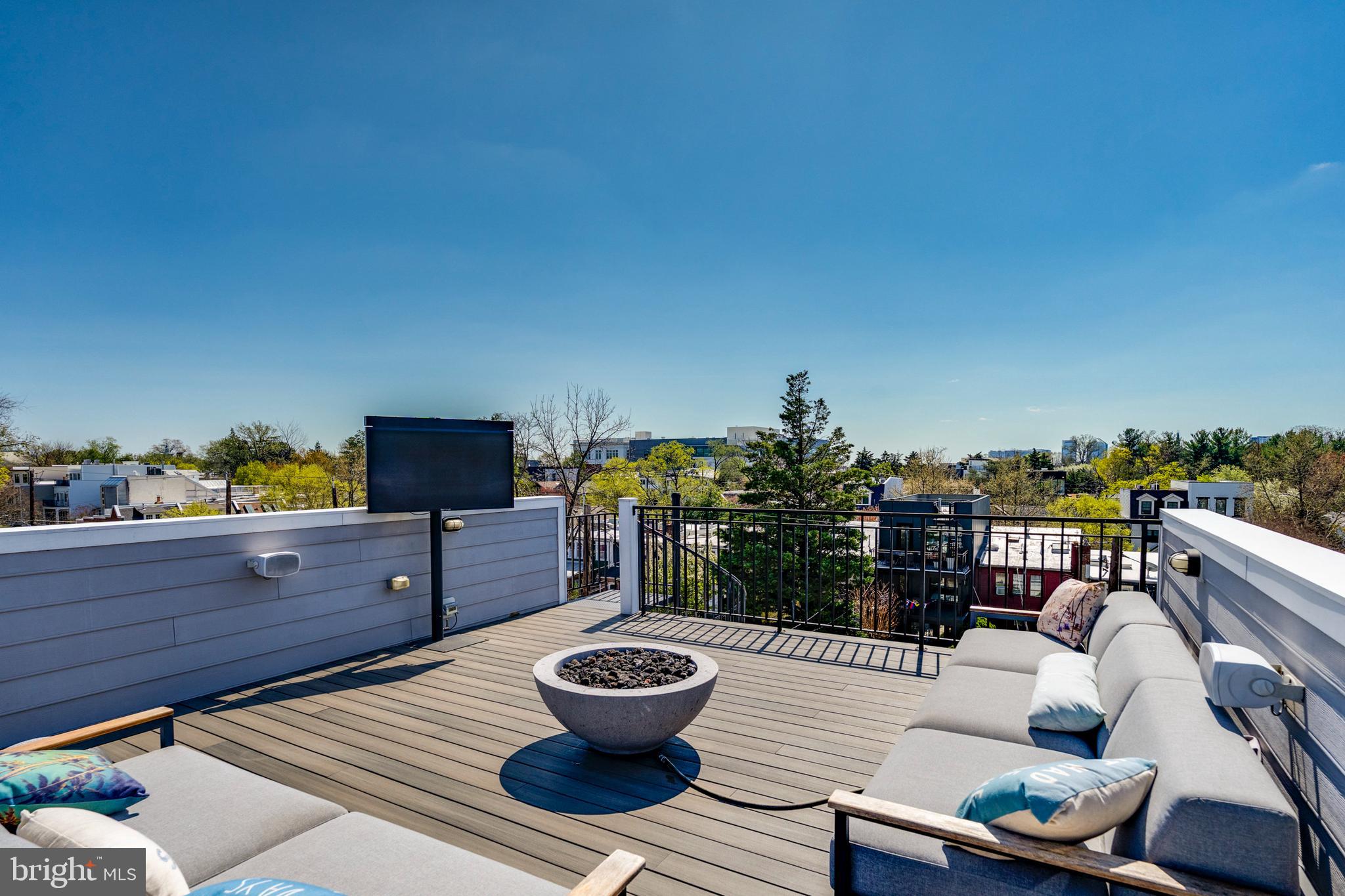 3616 T Street Northwest Washington, DC 20007 - Photo 38 of 49 a outdoor living space with furniture and a potted plant
