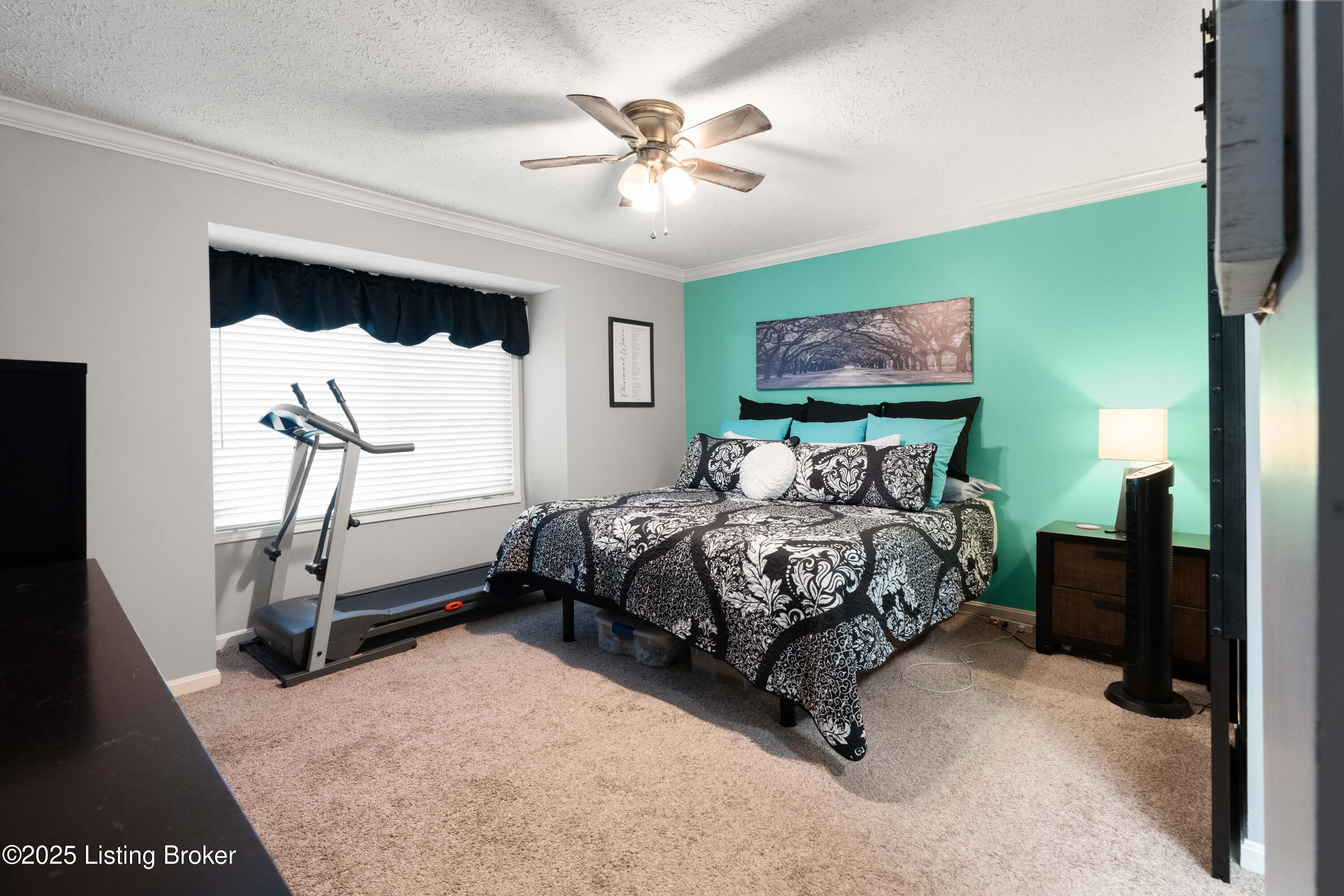 252 Moser Road Louisville, KY 40223 - Photo 17 of 31 DSC05624