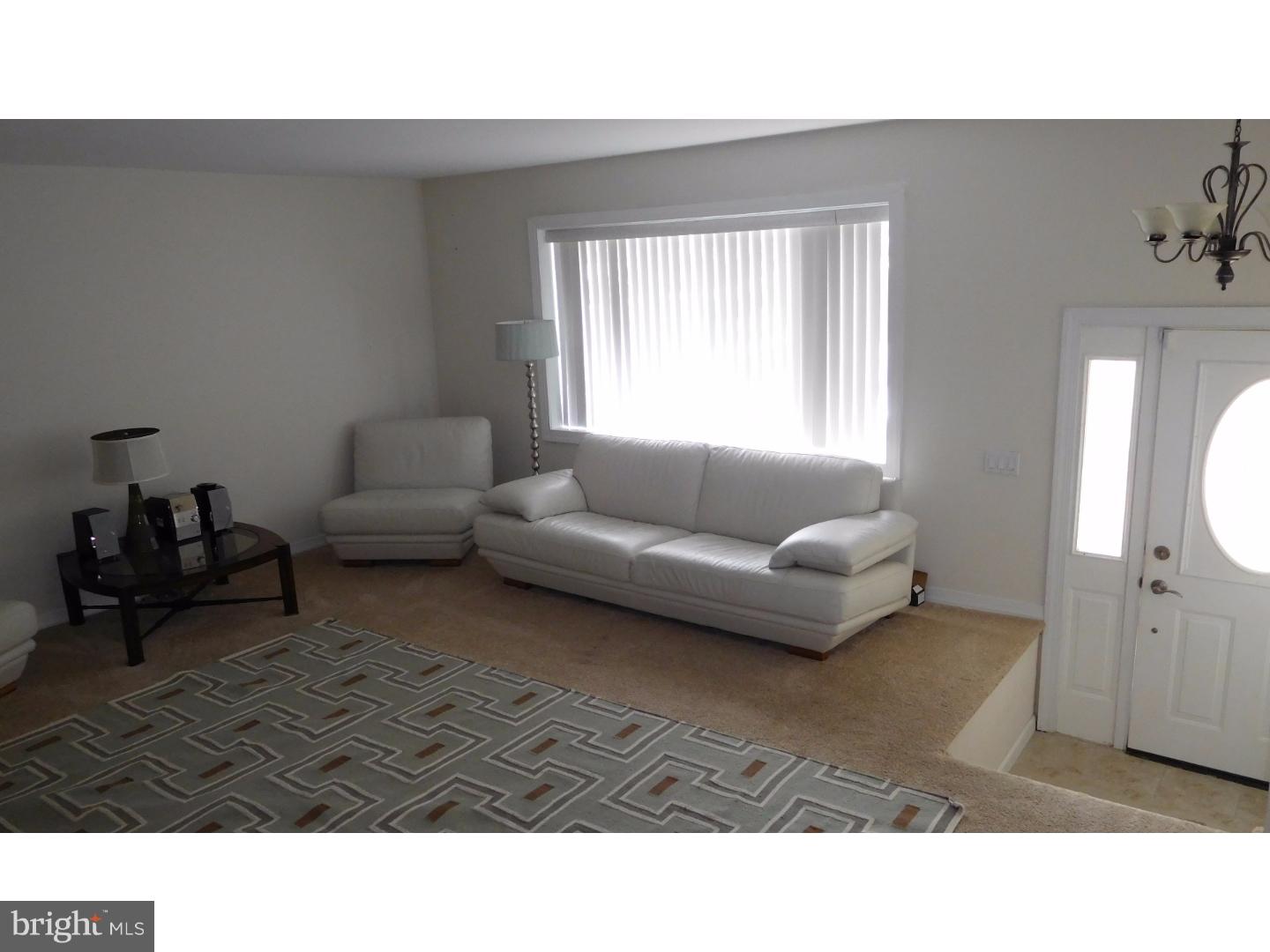 3321 Ancona Road Philadelphia, PA 19154 - Photo 3 of 16