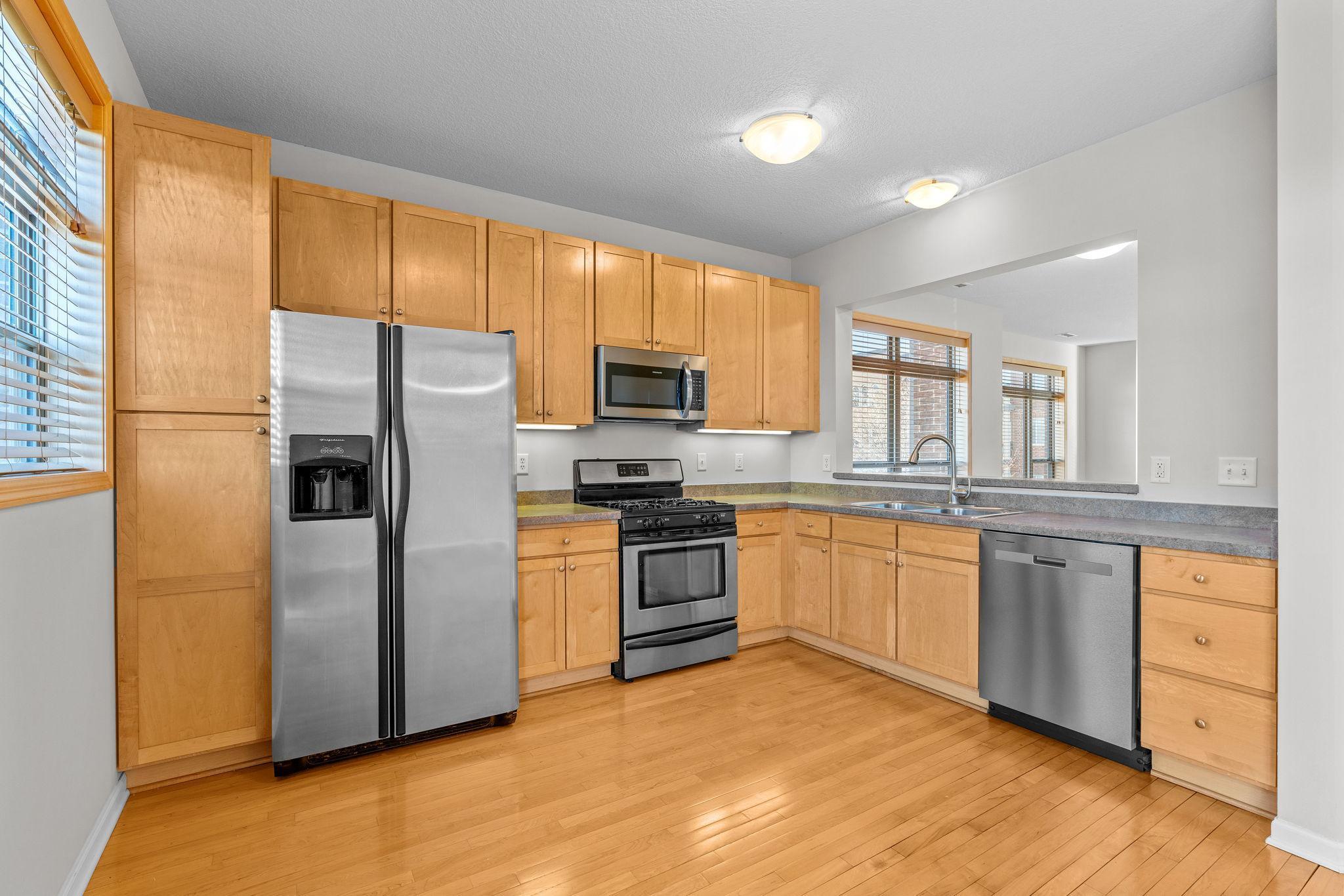 731 Mercer Street St. Paul, MN 55102 - Photo 11 of 39