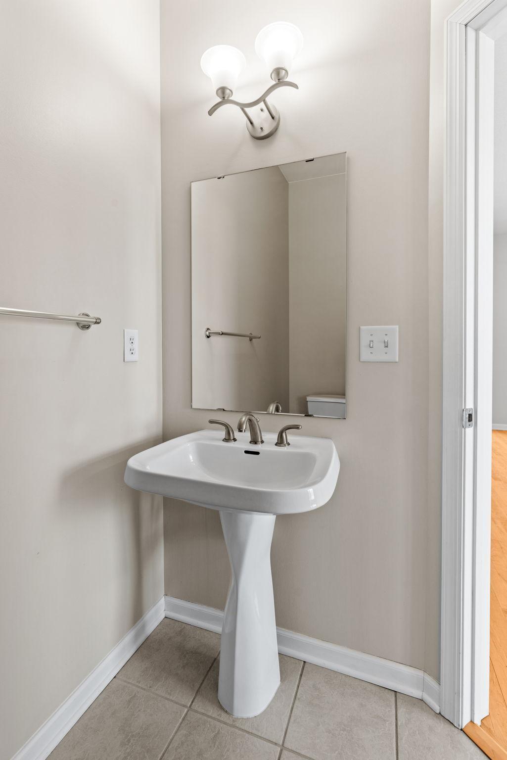 731 Mercer Street St. Paul, MN 55102 - Photo 15 of 39