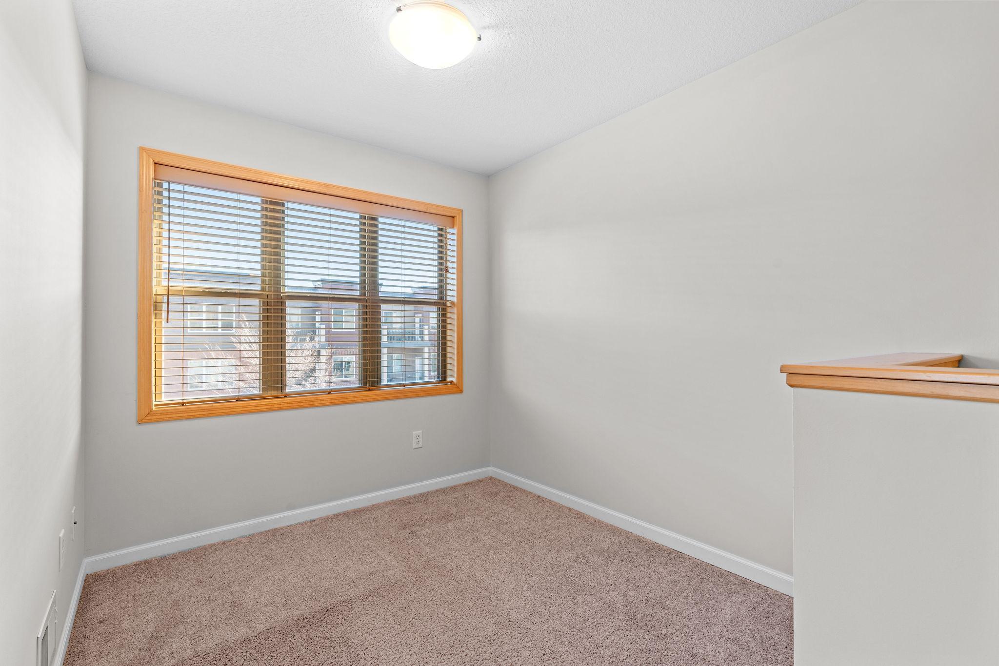 731 Mercer Street St. Paul, MN 55102 - Photo 17 of 39