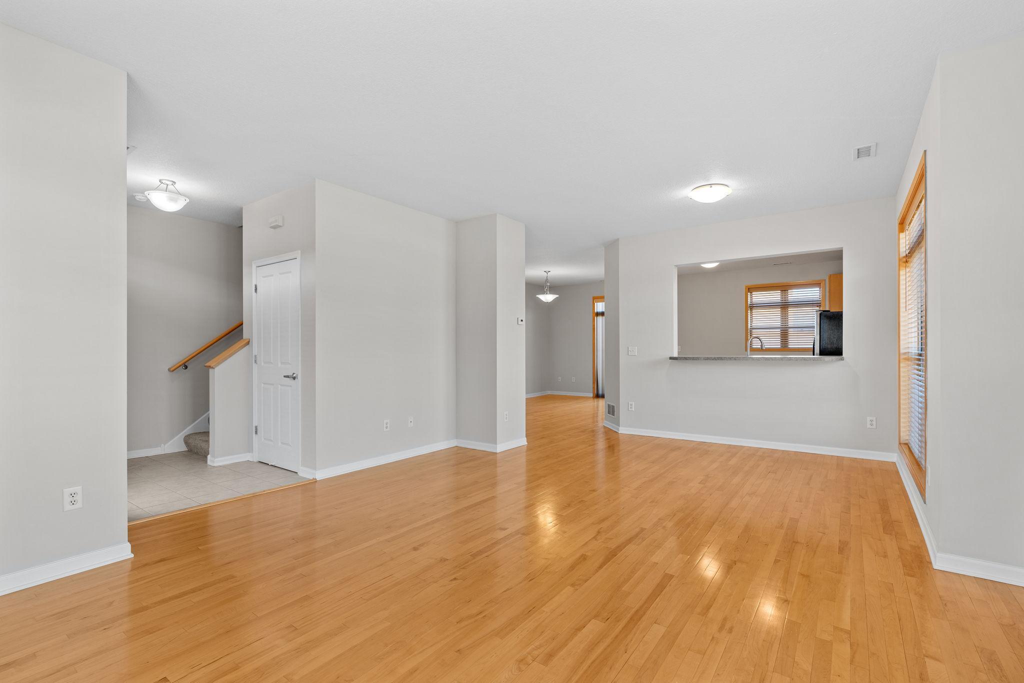 731 Mercer Street St. Paul, MN 55102 - Photo 6 of 39