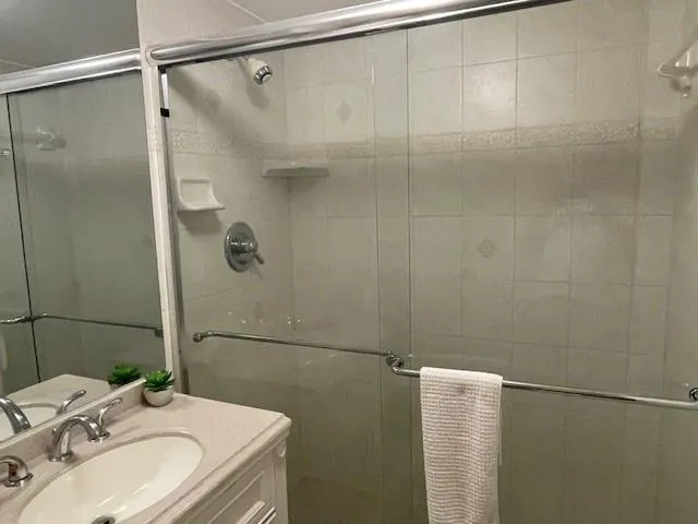 $450,000 | 2900 Northeast 14th Street Causeway, Unit 305, Pompano Beach, FL 33062