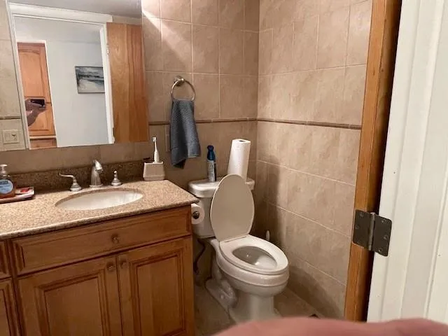 $450,000 | 2900 Northeast 14th Street Causeway, Unit 305, Pompano Beach, FL 33062