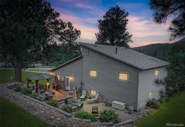 $760,000 | 7033 Silverhorn Drive, Evergreen, CO 80439