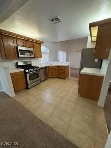 $2,000 | 713 Rusty Spur Drive, Henderson, NV 89014