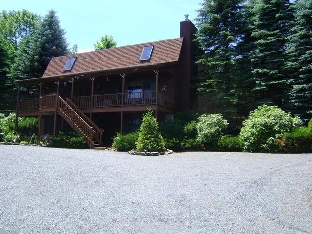 $670,000 | 1187 Lower Meeker Hollow Road, Roxbury, NY 12474