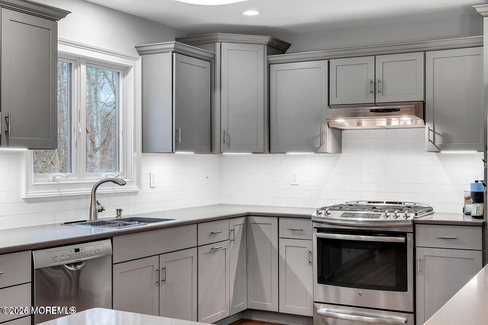 1923 Whitesville Road Toms River, NJ 08755 - Photo 12 of 53 20260123181426373234000000-o