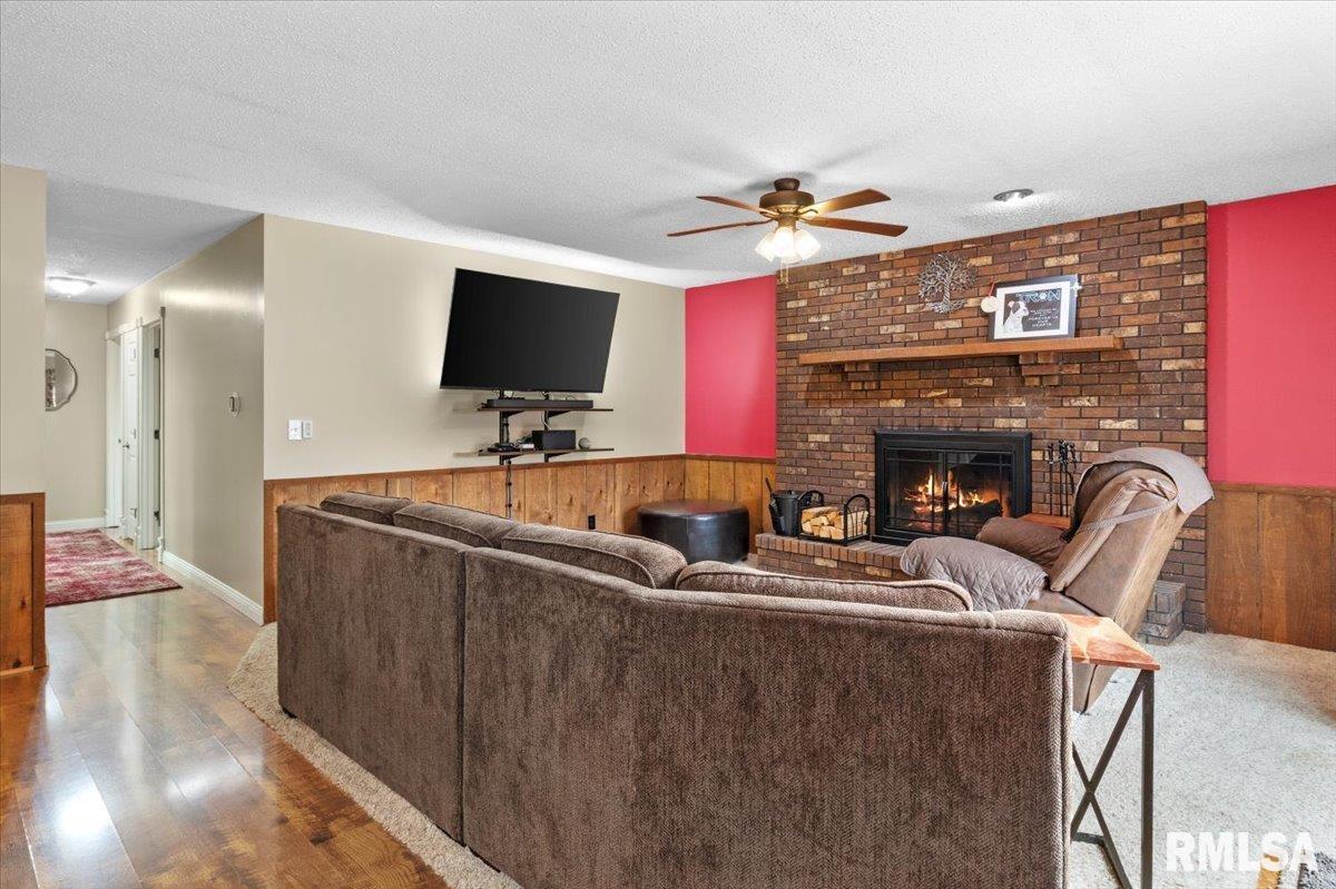 23171 Beulah Drive Athens, IL 62613 - Photo 16 of 37