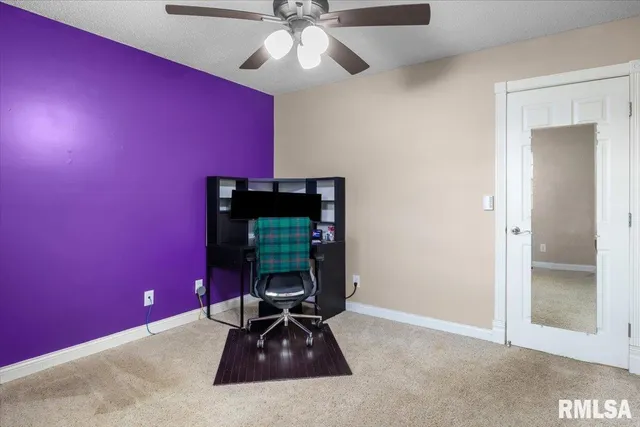 $235,000 | 23171 Beulah Drive, Athens, IL 62613