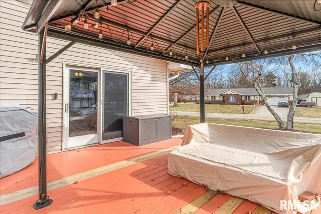 $235,000 | 23171 Beulah Drive, Athens, IL 62613