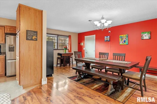 $235,000 | 23171 Beulah Drive, Athens, IL 62613