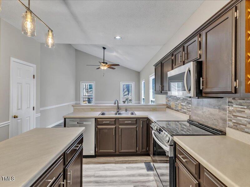 3428 Singleleaf Lane Raleigh, NC 27616 - Photo 13 of 34 21-3428 Singleleaf-28