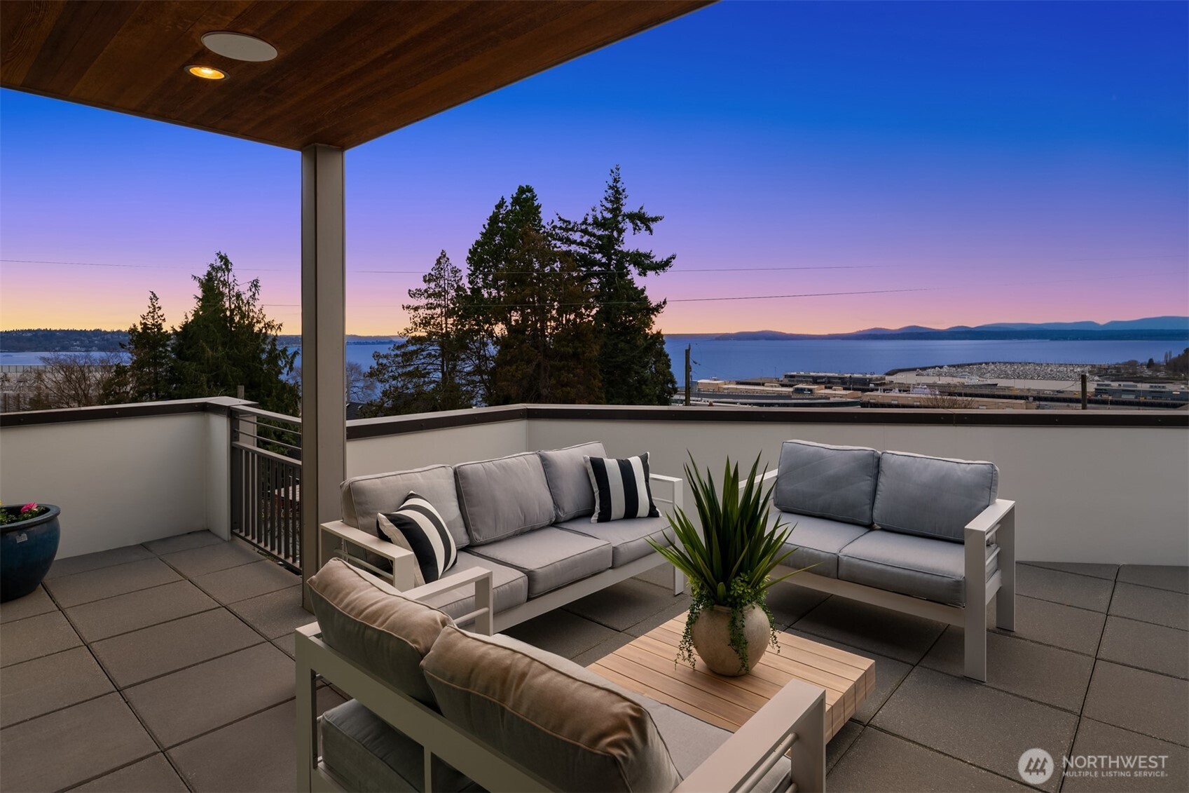 1400 Olympic Way West Seattle, WA 98119 - Photo 20 of 40 a view of a terrace with couches and sky view