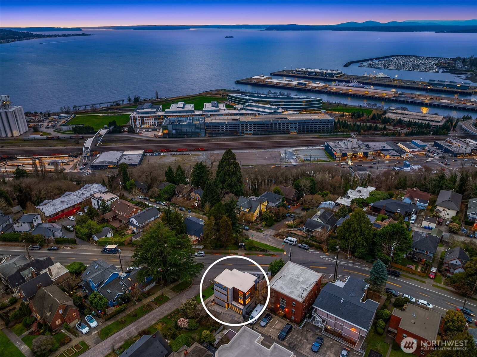 1400 Olympic Way West Seattle, WA 98119 - Photo 38 of 40 city view