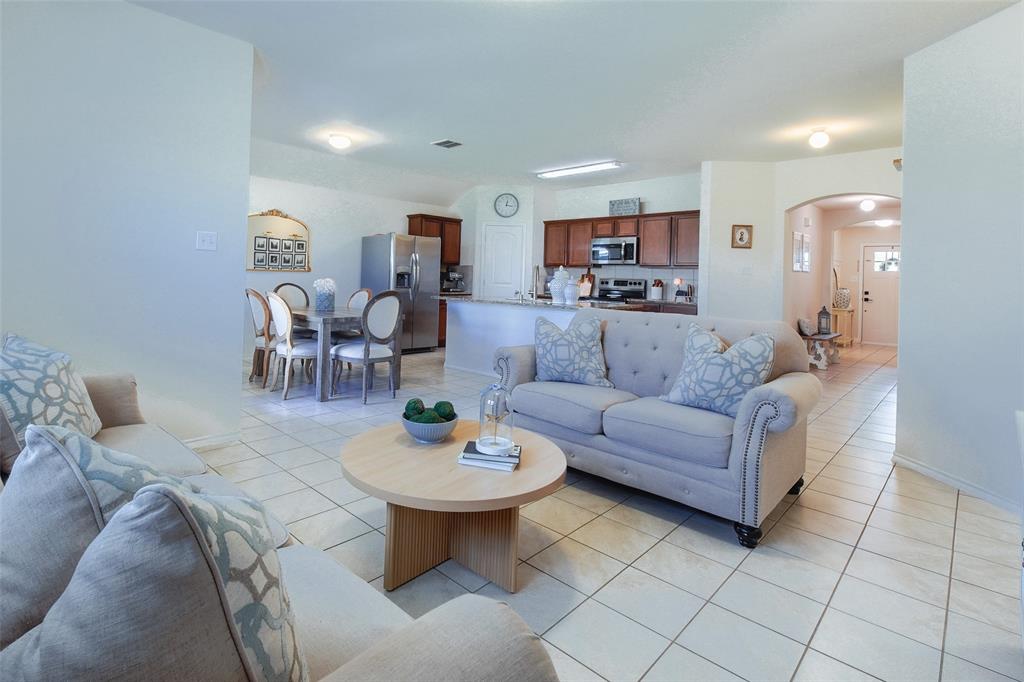 806 Opal Path Princeton, TX 75407 - Photo 5 of 19