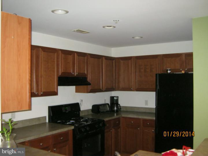 151 Natalie Road Delran, NJ 08075 - Photo 3 of 15 Kitchen